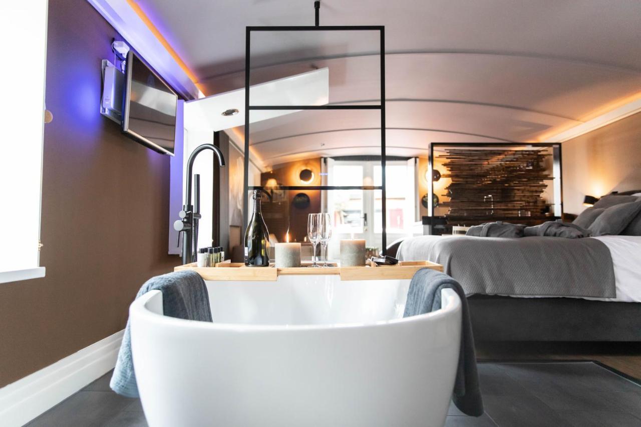 Hotel Wellnessboat De Michiel De Ruyter Groninga Exterior foto
