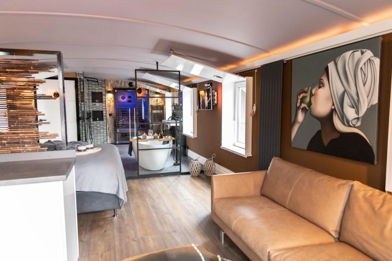 Hotel Wellnessboat De Michiel De Ruyter Groninga Exterior foto